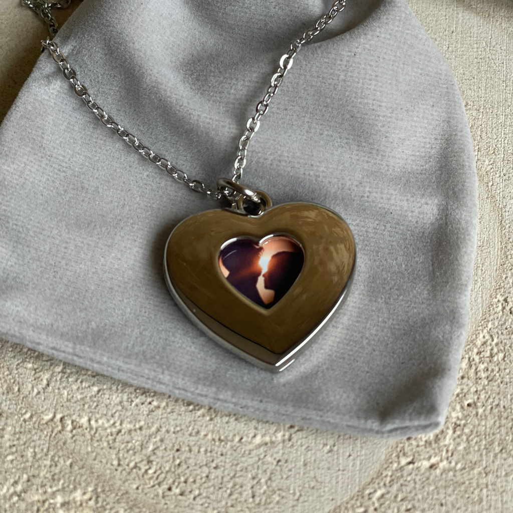 Collar Relicario Corazón Personalizado con Fotografía