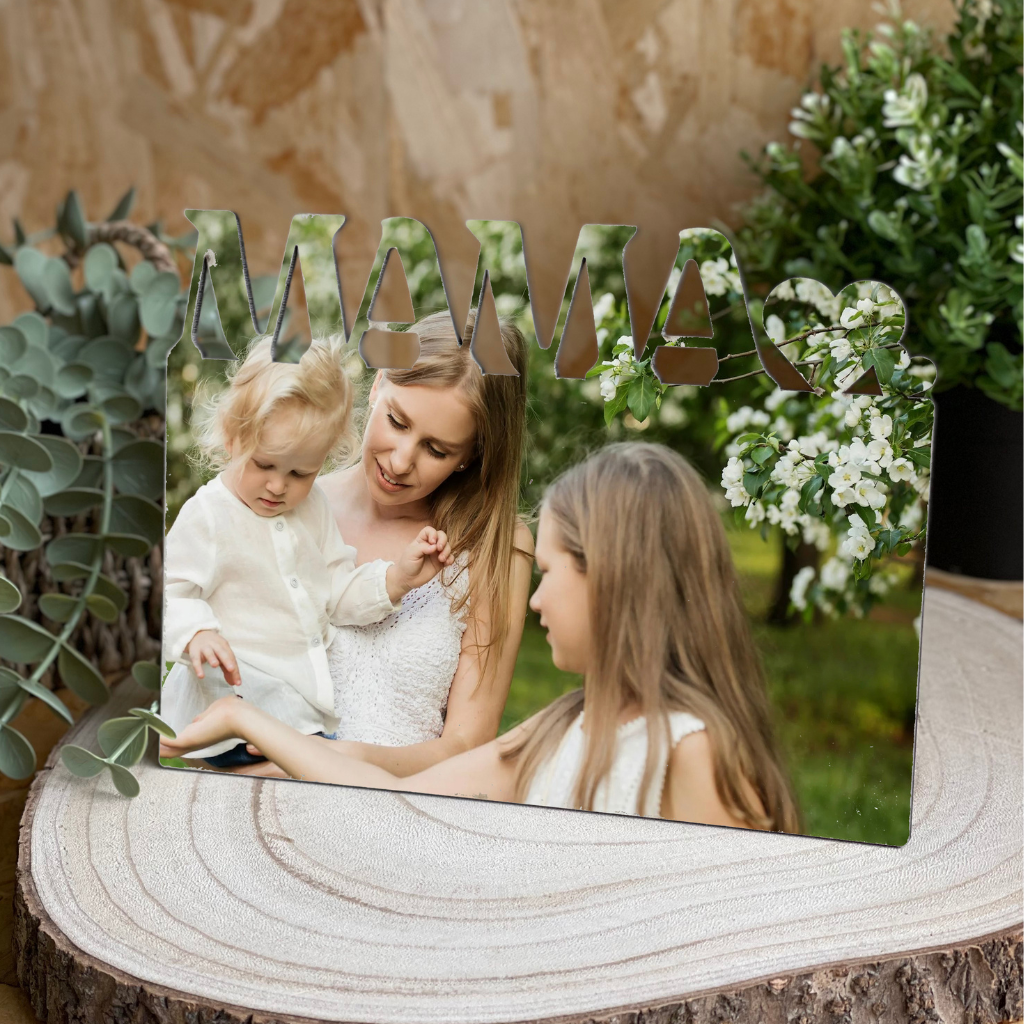 Tablilla Portafotos de Madera Personalizada 15x20 – Fotografía y Texto “Mamá”