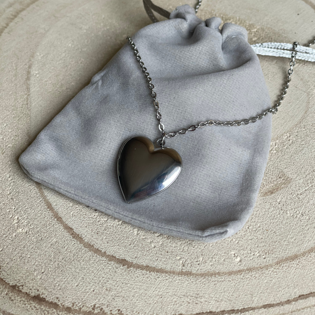 Collar Relicario Personalizado con 2 Fotografías – Modelo Redondo o Corazón