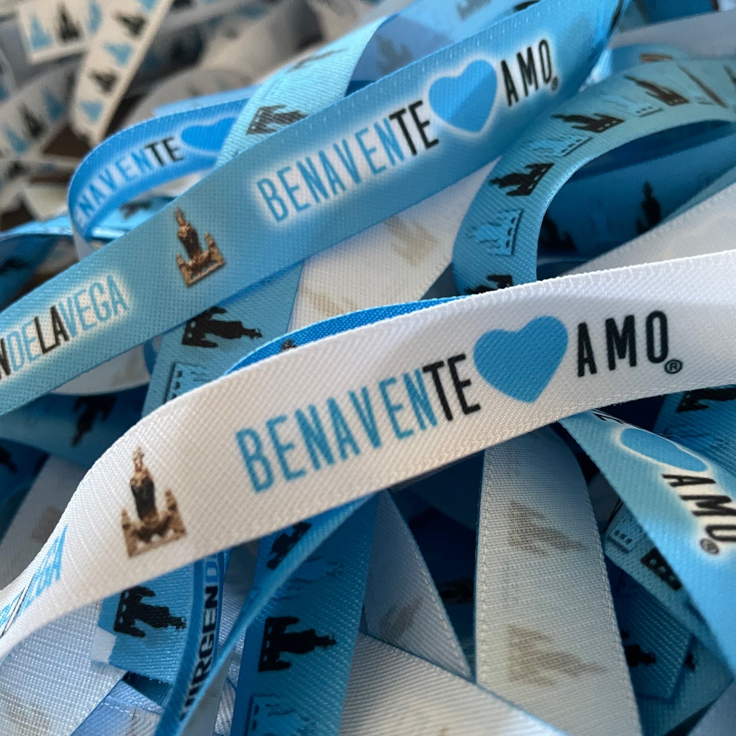 Pulsera de Tela Personalizada · Para Todo Tipo de Eventos y Celebraciones